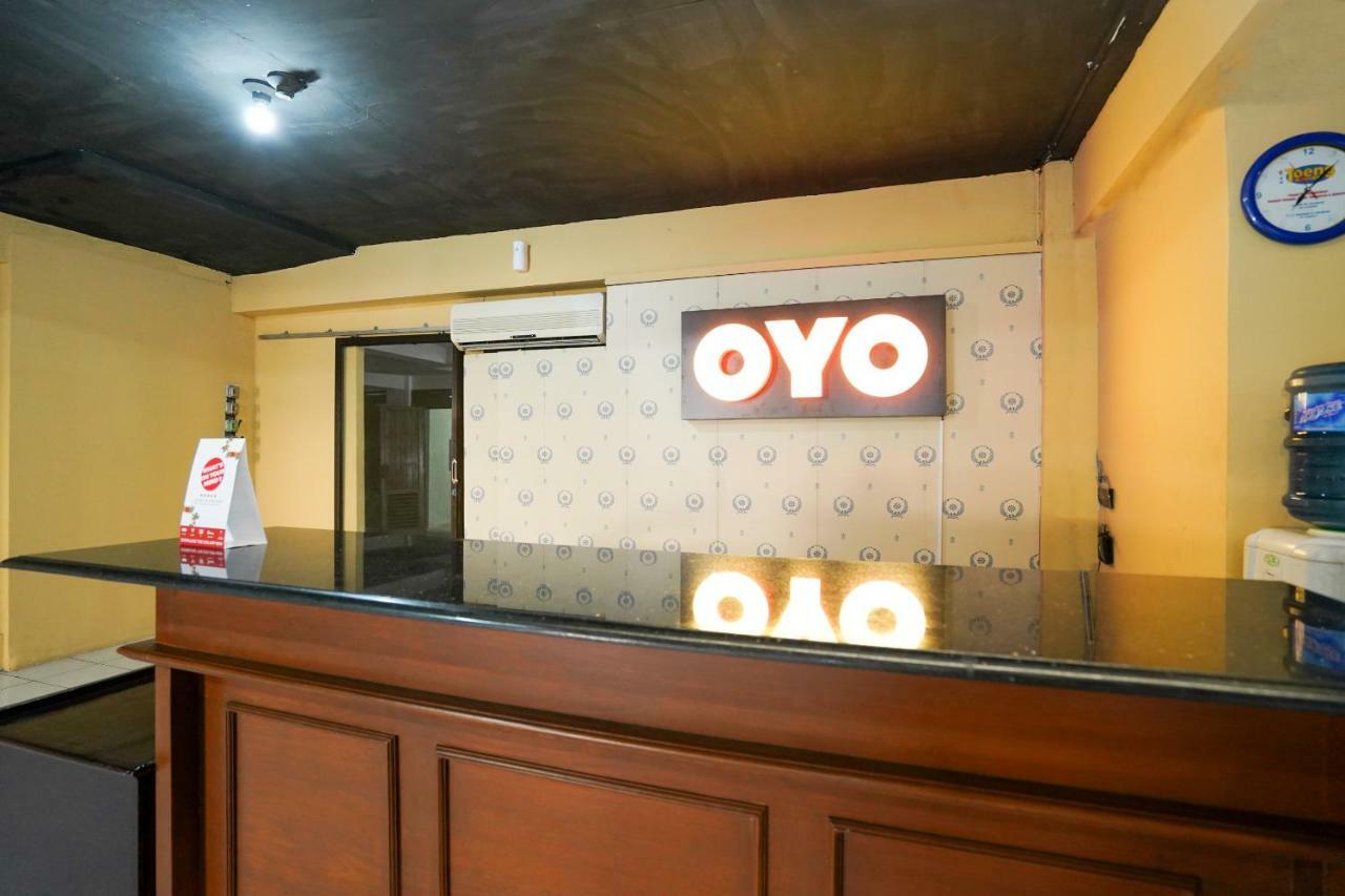 Oyo 1449 Istana Permata Dinoyo Sorabaya Extérieur photo